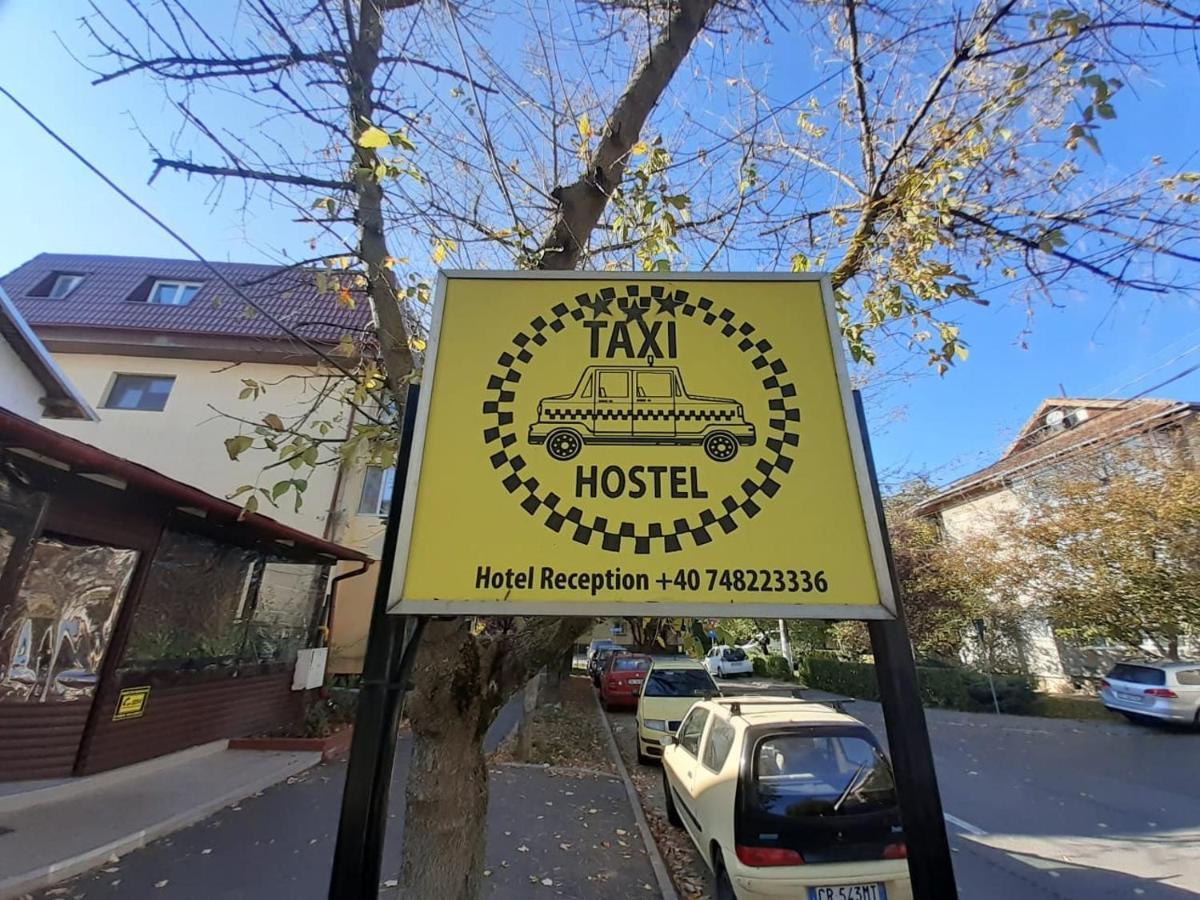 أوتوبين Taxi Hostel المظهر الخارجي الصورة